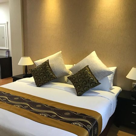Rimbun Suites & Residences Бандар-Сери-Бегаван Экстерьер фото