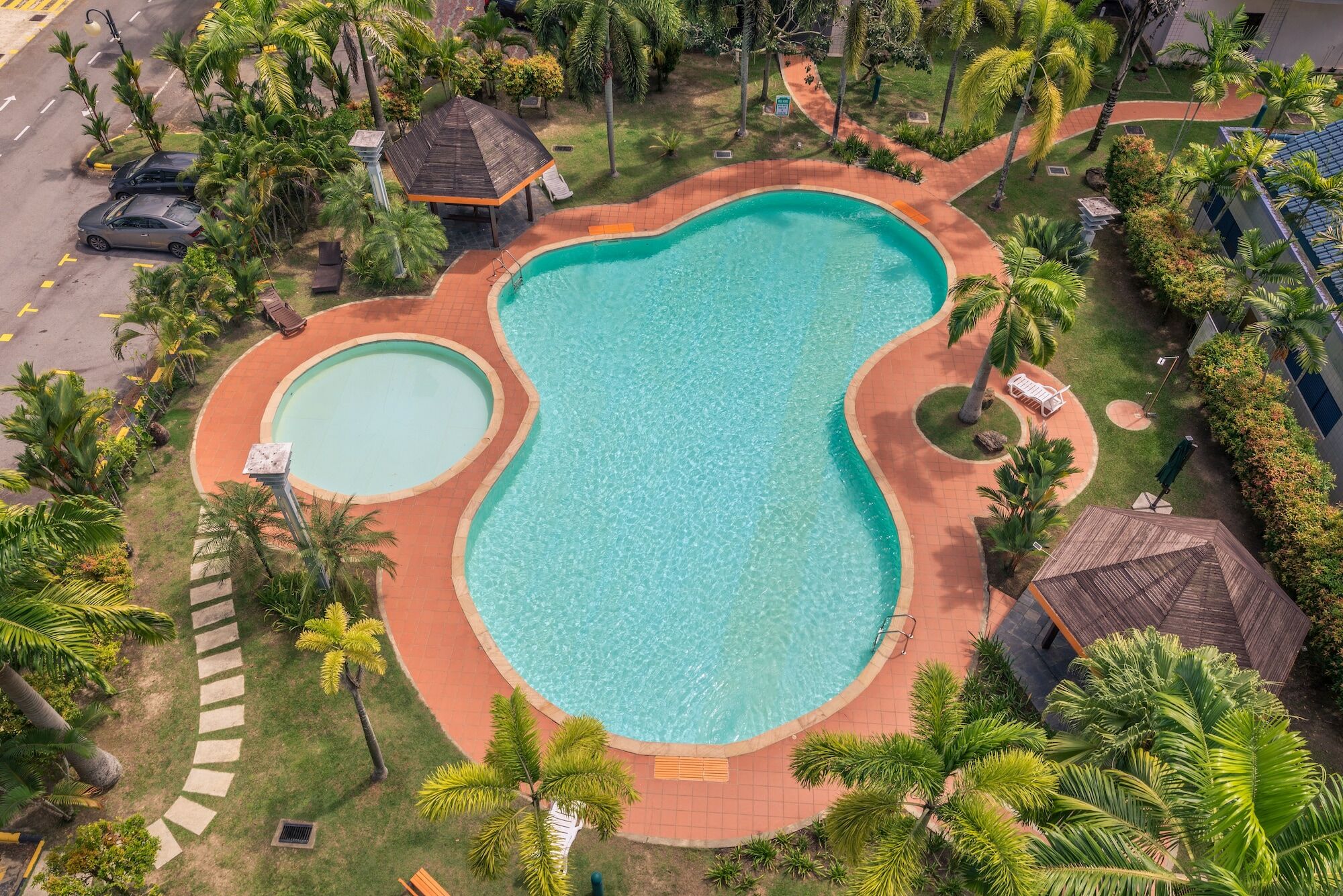 Rimbun Suites & Residences Бандар-Сери-Бегаван Экстерьер фото