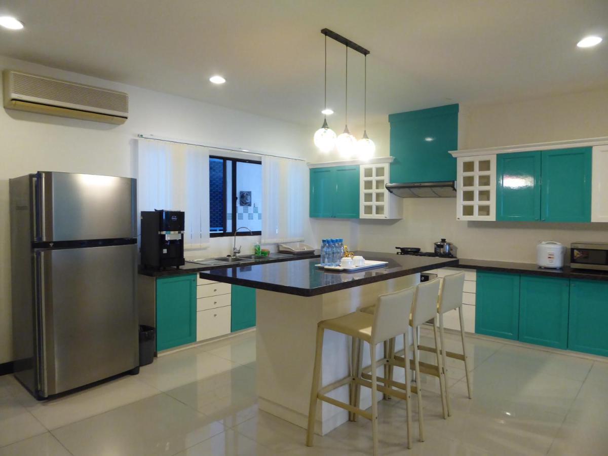 Rimbun Suites & Residences Бандар-Сери-Бегаван Экстерьер фото